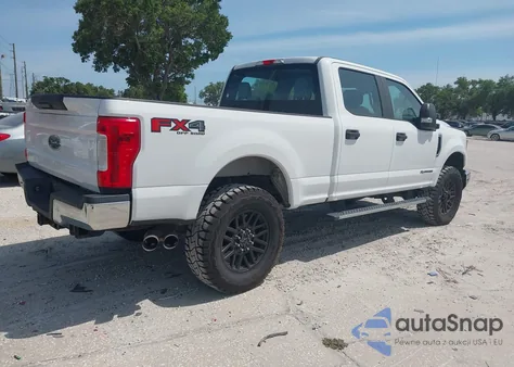2017 Ford F-250 Xl z USA, uszkodzony, nr VIN 1FT7W2BT4HEB26859
